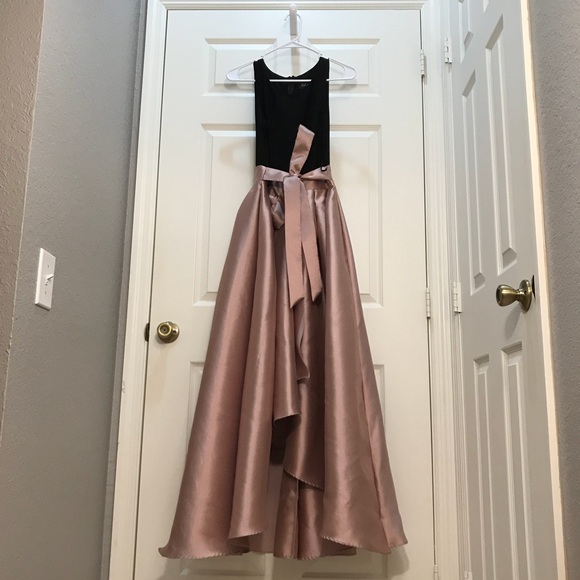 xscape ball gown